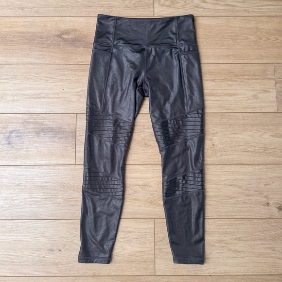 ATHLETA WOMENS ATHLETIC ATHLEISURE LEGGING BUNDLE SIZE MEDIUM - Picture 8 of 10